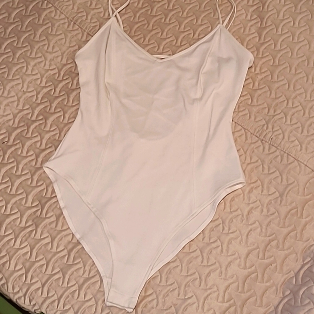 🔶️5 for $30🔶️ Backless White Bodysuit